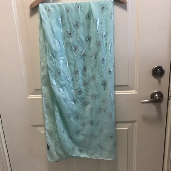 Spring Scarf - Picture 2 of 2